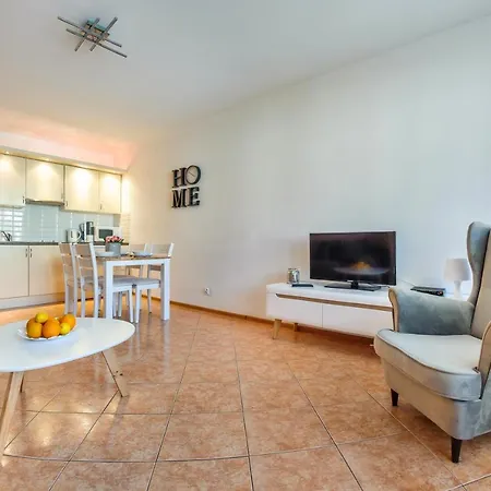 Port Ii, Sun & Snow *